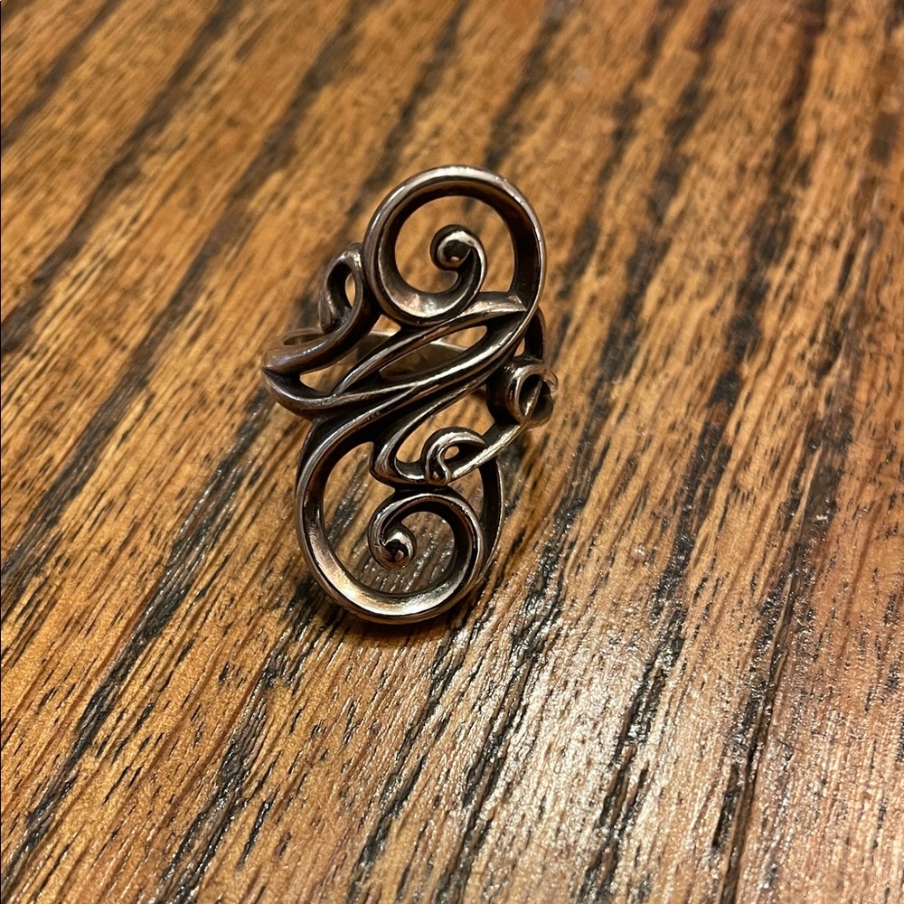 Retired Vintage James Avery Electra Ring